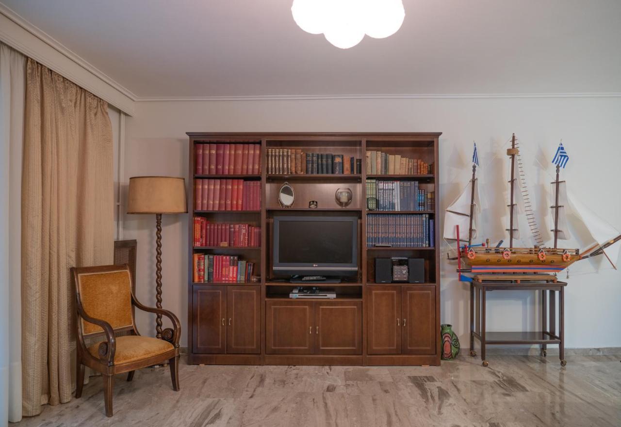 Aiolos Apartment Atene Esterno foto